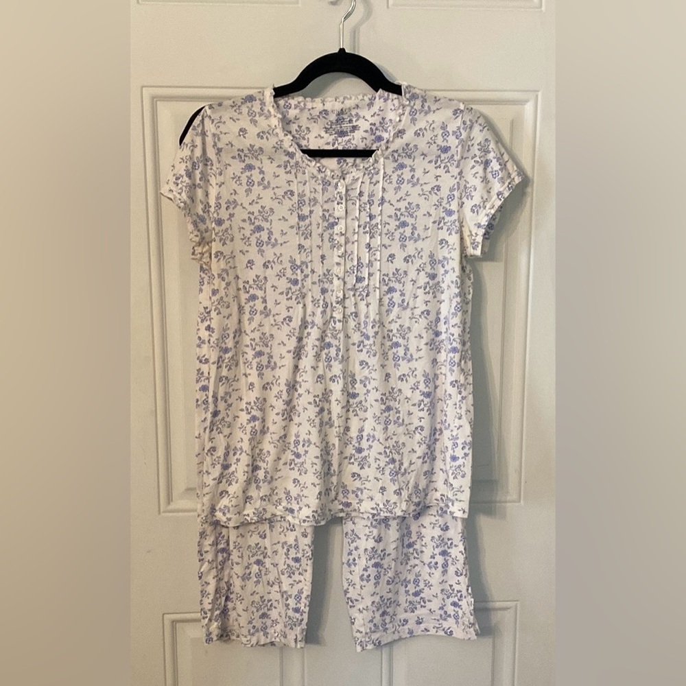 Chaps Blue & White Floral Pajamas Set